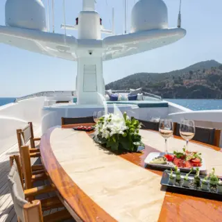 Flybridge