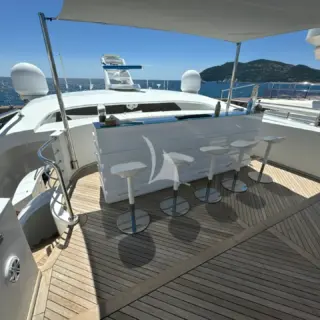 Flybridge Bar