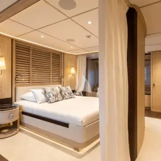 VIP Cabin