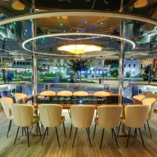 Aft dinning