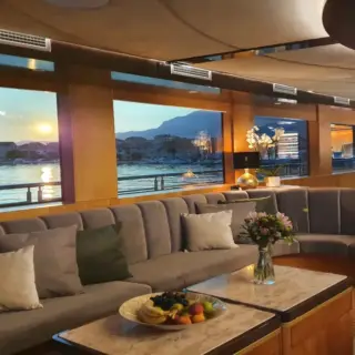 Salon seating area