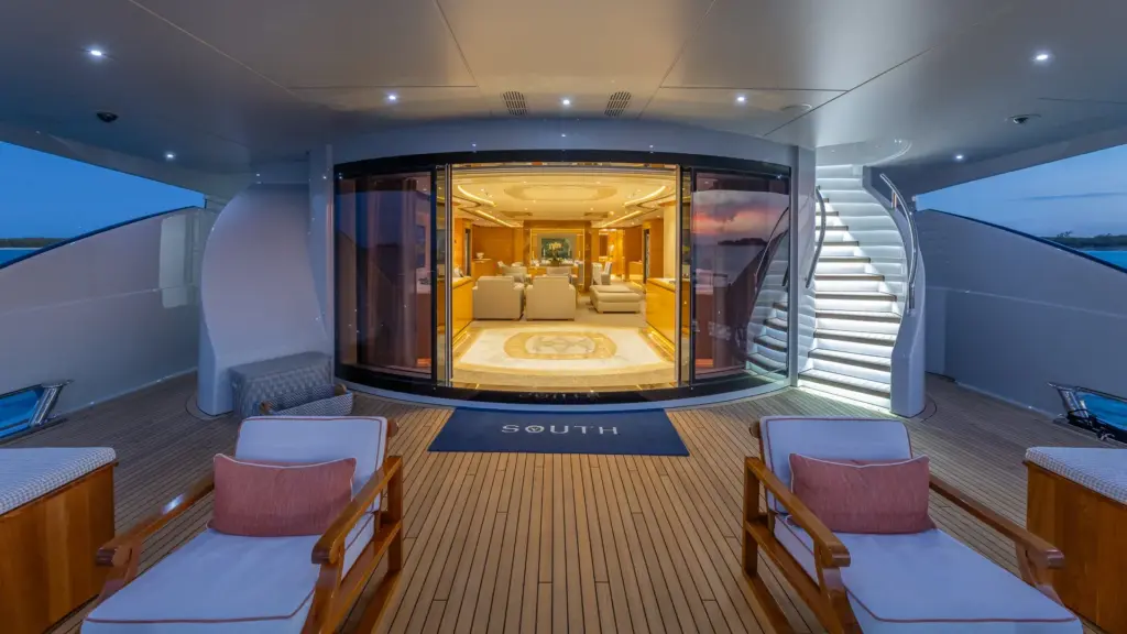 SOUTH - Aft Deck Entrance