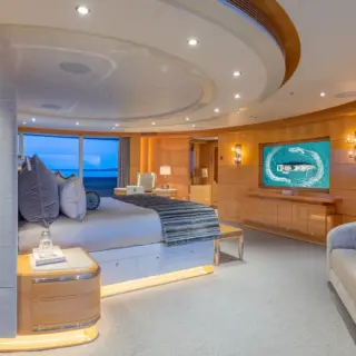 Master Stateroom- King (on deck)
