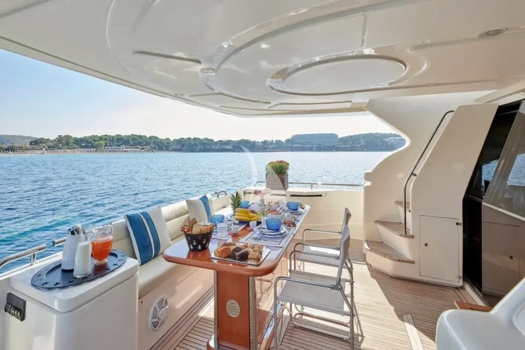 MIREN - Aft deck morning view