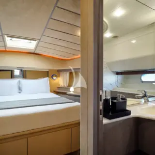 VIP cabin & en-suite facilities