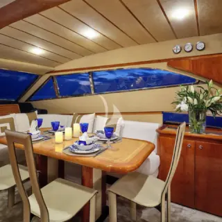 Dining details