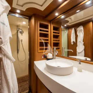 Master's Cabin Bathroom