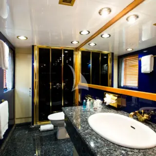 Master cabin bathroom