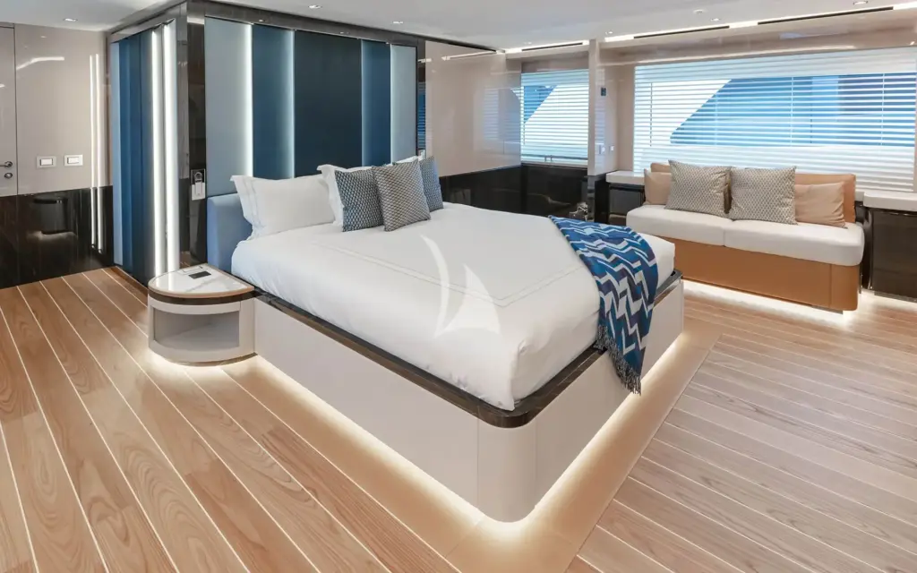 ARTEMIS - Master Stateroom