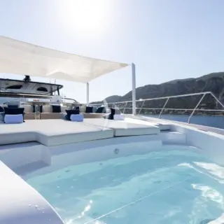 Bow Jacuzzi