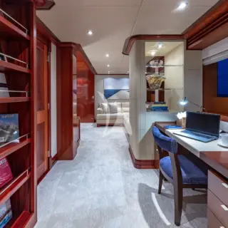 Main Cabin - Study