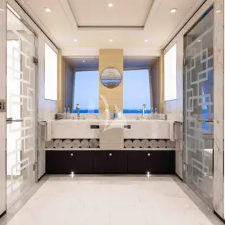 Main Deck Master En Suite
