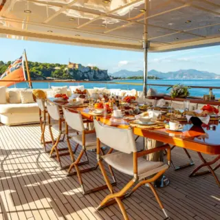 Bridge Deck Aft