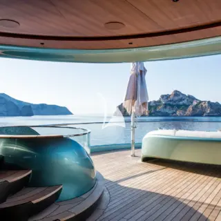 Forward Jacuzzi and viewing underway