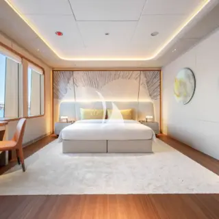 Guest cabin