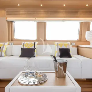 MIREDO Main Salon