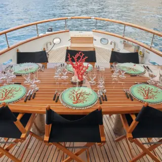 Table setting