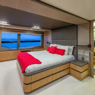 ONE AND ONLY - Master Stateroom