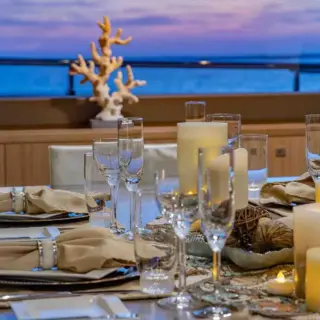 ONE AND ONLY - Main Dining