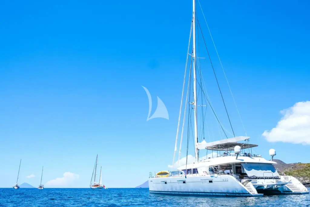 BLUE DESTINY - Port side