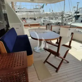OLA - Exterior dining area