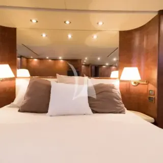 OLA - Master Cabin