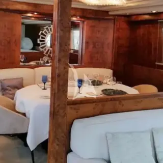 OLA - Saloon
