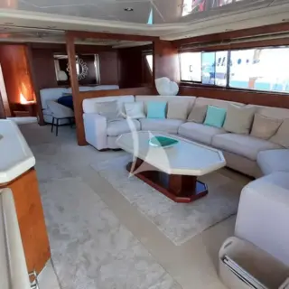 OLA - Saloon