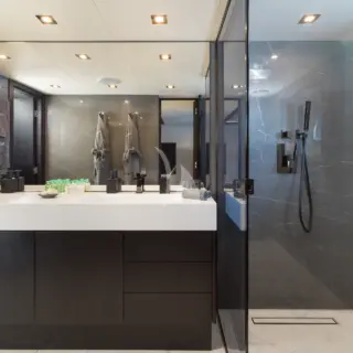 Owner's cabin  - En Suite Bathroom