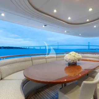 Main-Deck-Aft