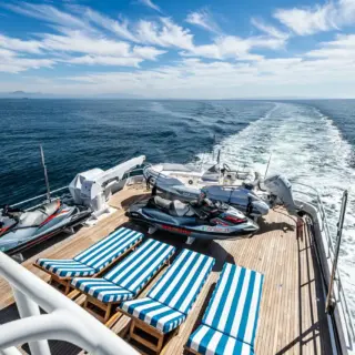 Bridge Deck Aft