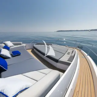 M/Y FORZA Bow Seating
