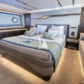M/Y FORZA Master Cabin