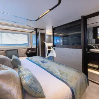 M/Y FORZA Master Cabin