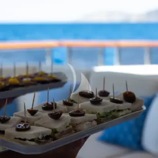 Dining details