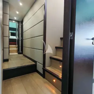 Lower deck