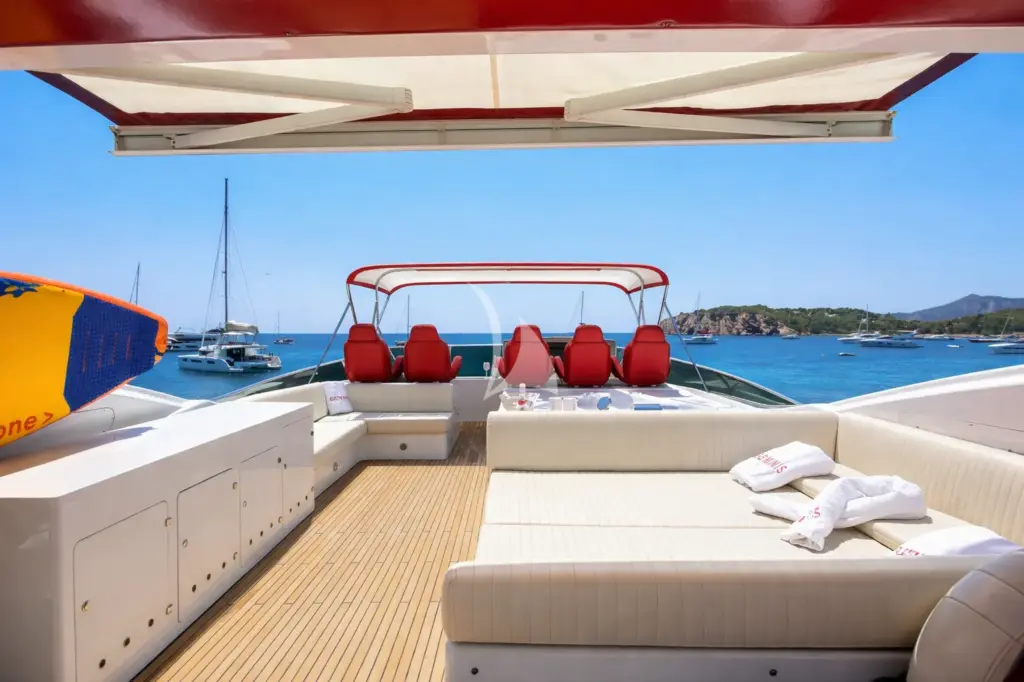 GEMINIS - Flybridge with jacuzzi