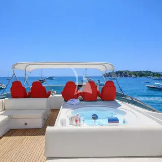 GEMINIS - Flybridge with jacuzzi