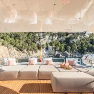Flybridge