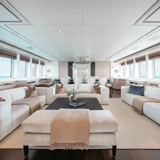 Main Salon view Fwd