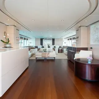 Main Salon Bar