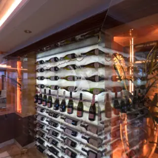 Lucky Lady wine & champagne collection