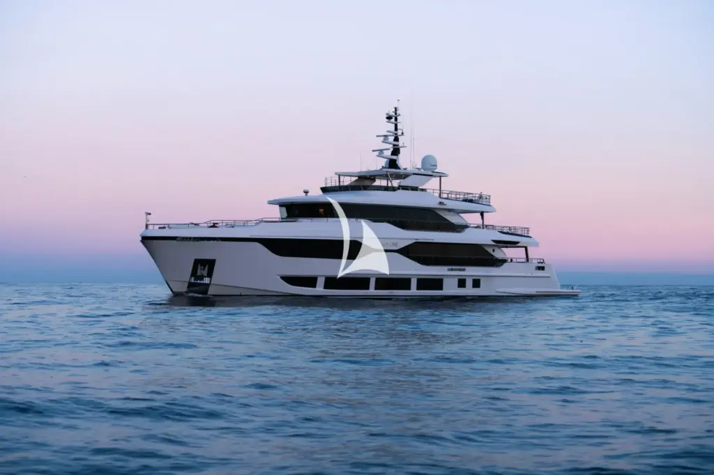 M/Y ROCKET ONE