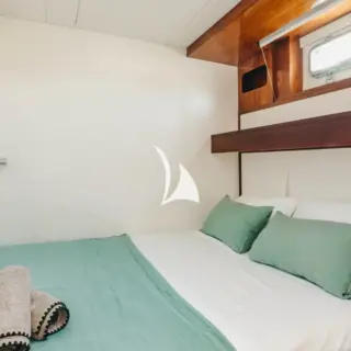 Double cabin