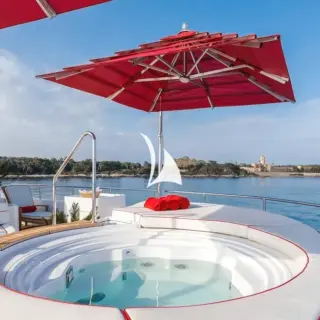 Sun deck jacuzzi