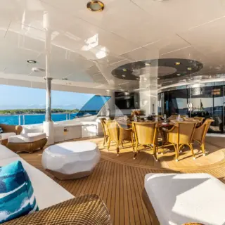 Bridge Deck Aft