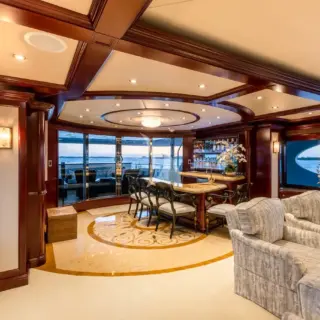 Main Salon Bar