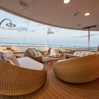Upper deck aft