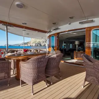 Main deck aft