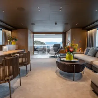 Main deck salon & dining